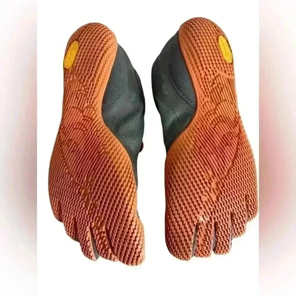 Vibram Black and Orange Men's Shoes - Picture 4 of 6